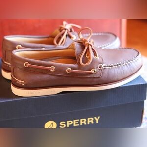 Men’s Sperry Gold Cup Shoes size 8 1/2